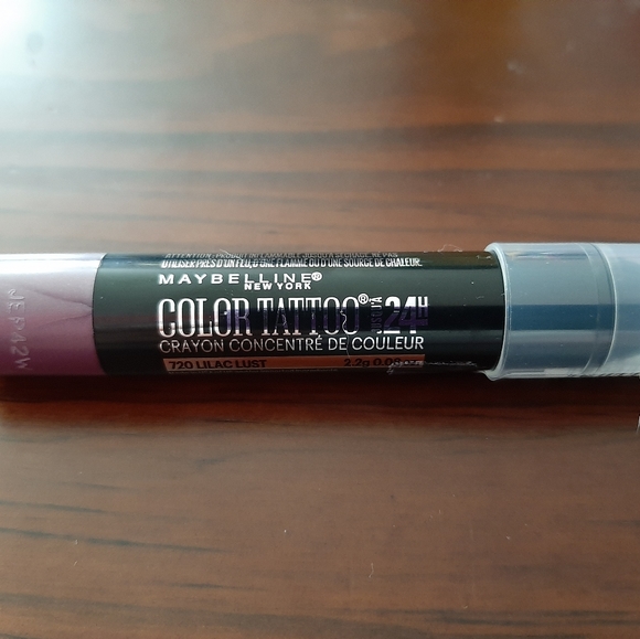 Eyeshadow stick